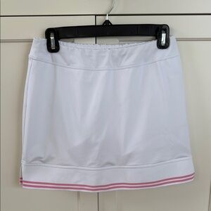 White and Pink Skirt for Casual Occasions